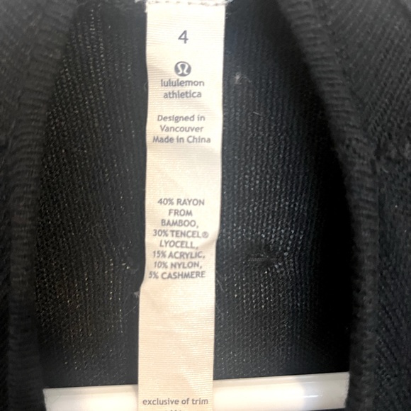 Lululemon Sweater Wrap - Picture 4 of 4